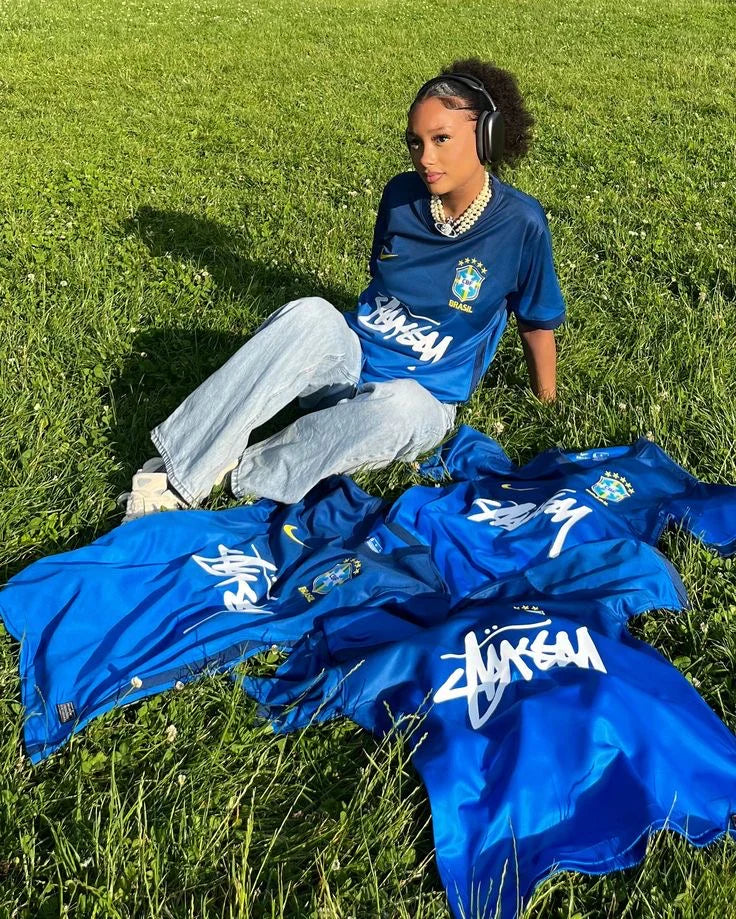 https://classic-football-jerseys.com/cdn/shop/files/IMG_7514.webp?v=1764240801&width=736