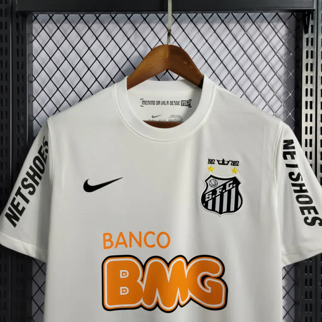 https://cdn.shopify.com/s/files/1/0911/7686/1985/files/SANTOS2012_13HOMESHIRT3.webp?v=1731955924