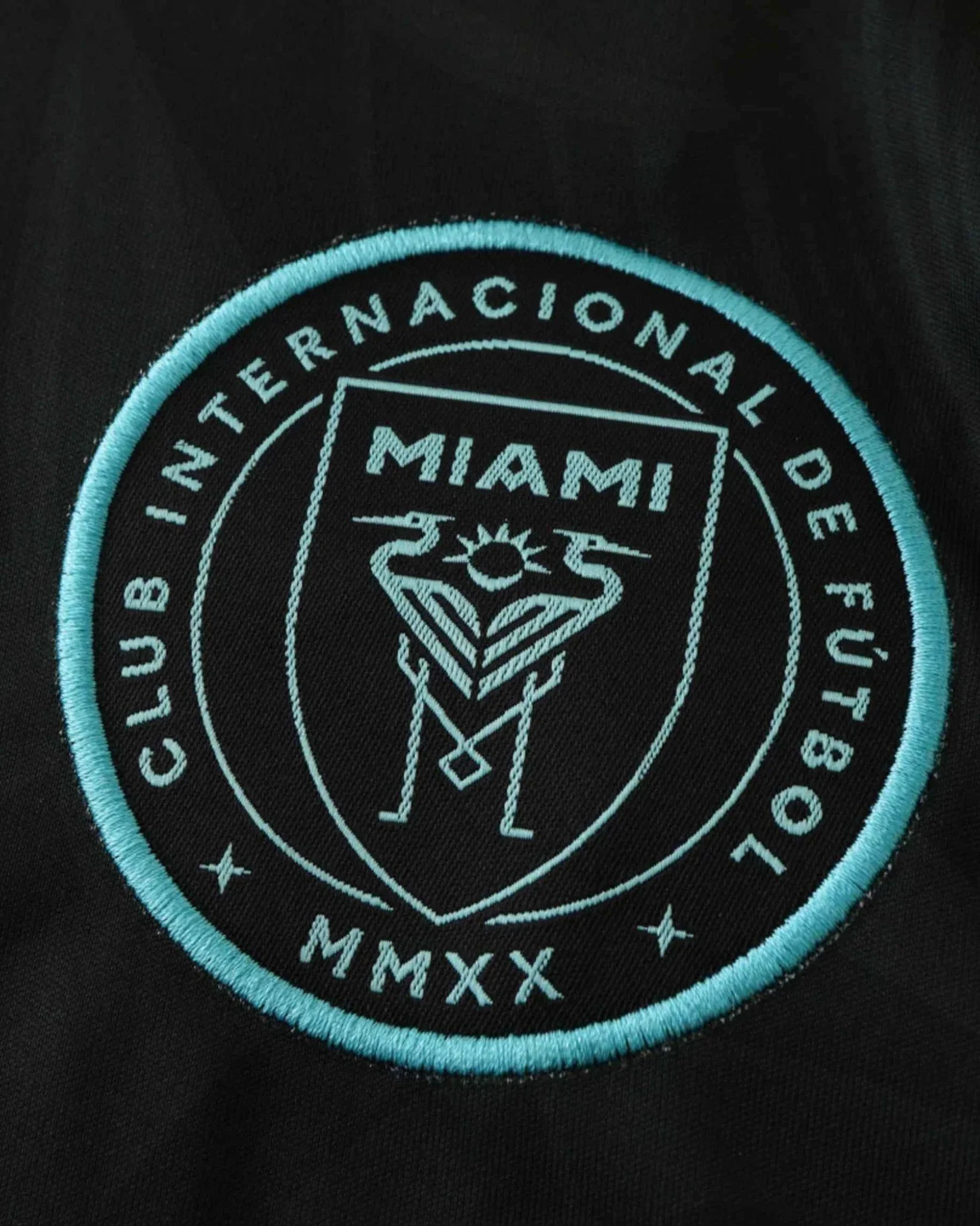 https://cdn.shopify.com/s/files/1/0911/7686/1985/files/inter-miami-x-neon-beach-premium-kit-2876452.webp?v=1773696435
